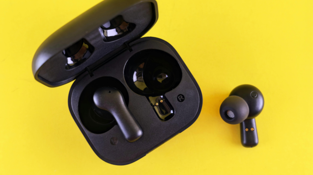 earbuds